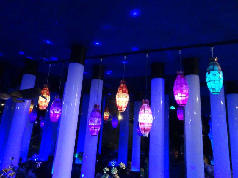 27-ステンドグラスの照明